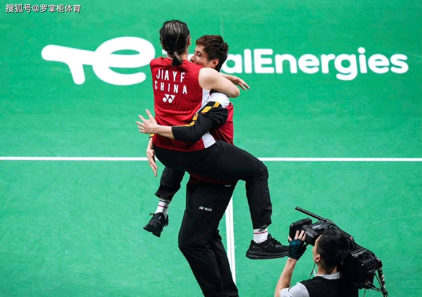 中国羽毛球队鏖战韩国羽毛球队,戴资颖制霸全场的简单介绍 中国羽毛球队鏖战韩国羽毛球队,戴资颖制霸全场的简单介绍