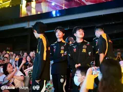 Rogue横扫SHR,Bwipo三分雨点燃全场的简单介绍 Rogue横扫SHR,Bwipo三分雨点燃全场的简单介绍