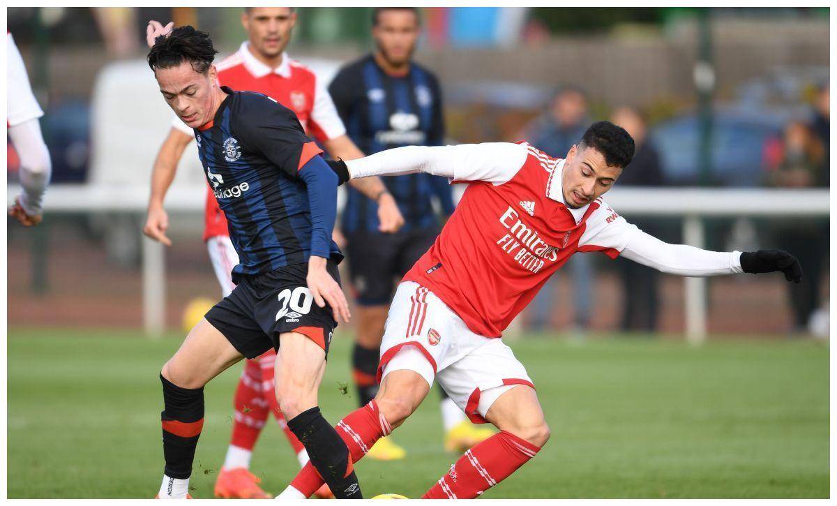 都灵队员火力全开,夺得胜利 都灵队员火力全开,夺得胜利