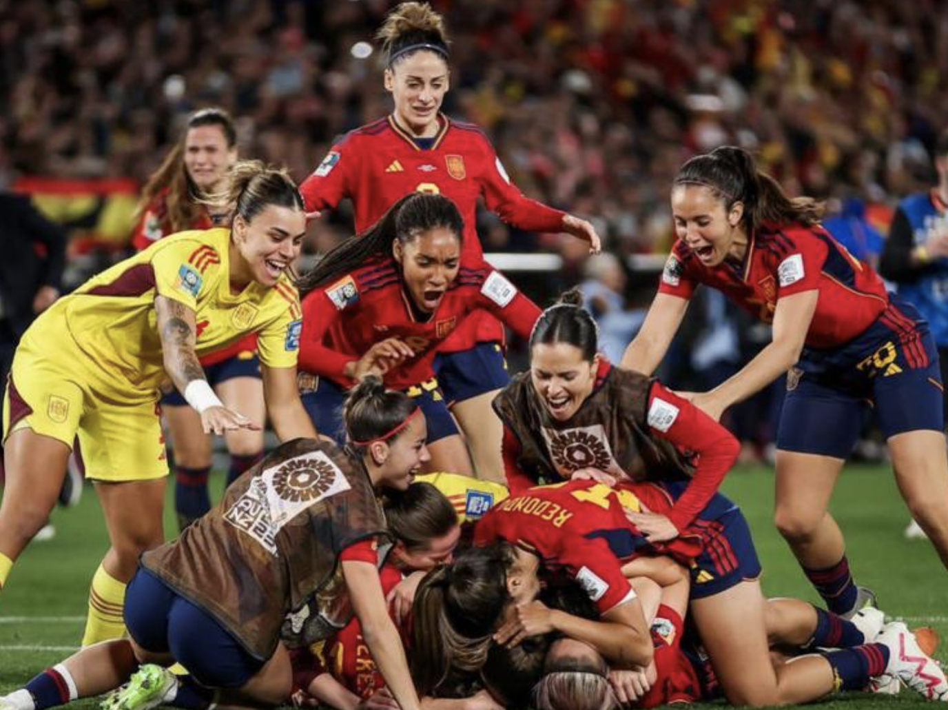 西班牙女足国家队获得国际邀请赛冠军的简单介绍 西班牙女足国家队获得国际邀请赛冠军的简单介绍