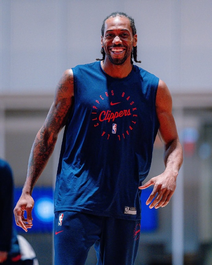 勇士进军西部决赛,伦纳德单挑雄鹿的简单介绍 勇士进军西部决赛,伦纳德单挑雄鹿的简单介绍